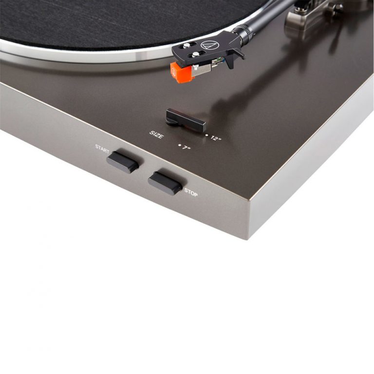 Audio Technica ATLP2x Fully Automatic BeltDrive Stereo Turntable