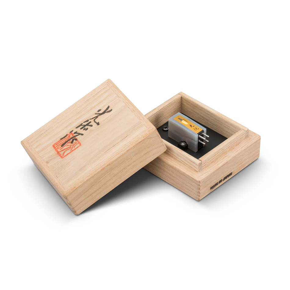 onyx-plat-002